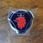Adesivo Resinado Logo Scania 5,5 x 6cm - Imagem 2